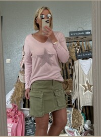 Pull star rose