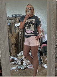Short frange rose