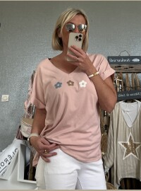 T-shirt flowers rose