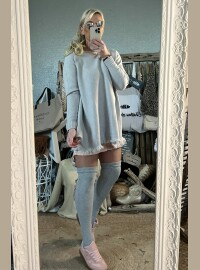 Pull oversize frangé gris