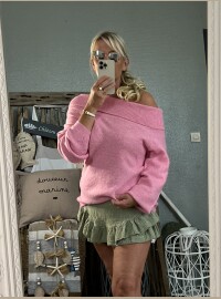 Pull col bardot rose