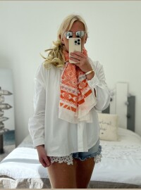 Écharpe orange grise