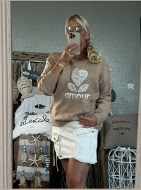 Pull Amour beige