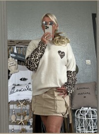 Pull cœur léopard beige