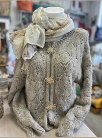 Pull soleil beige ajouré