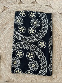 Écharpe noir doré