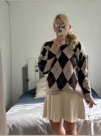 Pull col roulé losanges