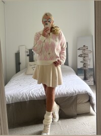 Pull cœurs losanges écru rose col