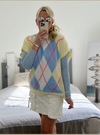 Pull losanges jaune bleu