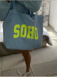 Sac Soho bleu fluo