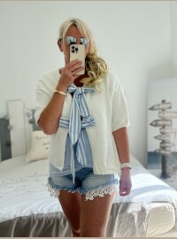 Pull gilet blanc noeuds rayes