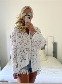 Chemise dentelle blanche oversize