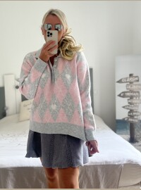 Pull rose gris